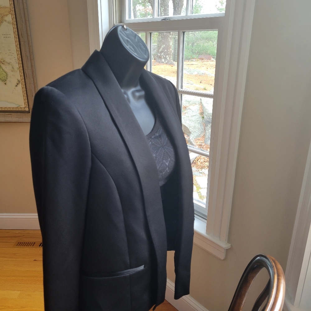 NWT. Reiss Violet Relaxed Style Jack Blazer (Black)